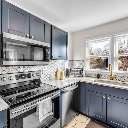 Fully Renovated 4 Bed Buena Vista House Near Wfu Villa Winston-Salem Bagian luar foto