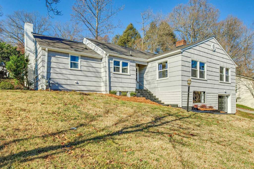 Fully Renovated 4 Bed Buena Vista House Near Wfu Villa Winston-Salem Bagian luar foto